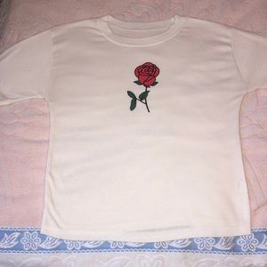 White t shirt with a rose